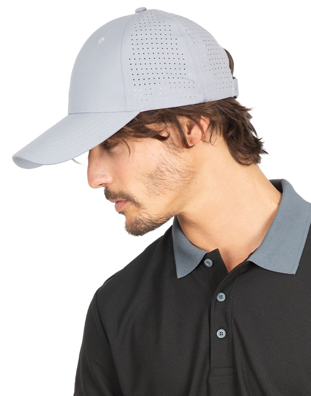 Casquette à P perforé - 6 P